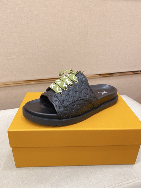 Men's Louis Vuitton Shoes-826
